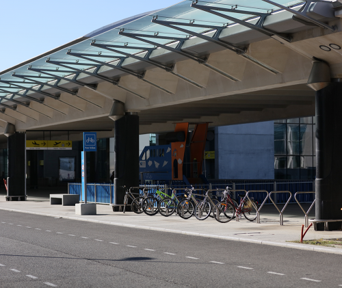 Velos Motos Scooters Venir en 2 roues Aeroport Toulouse Blagnac